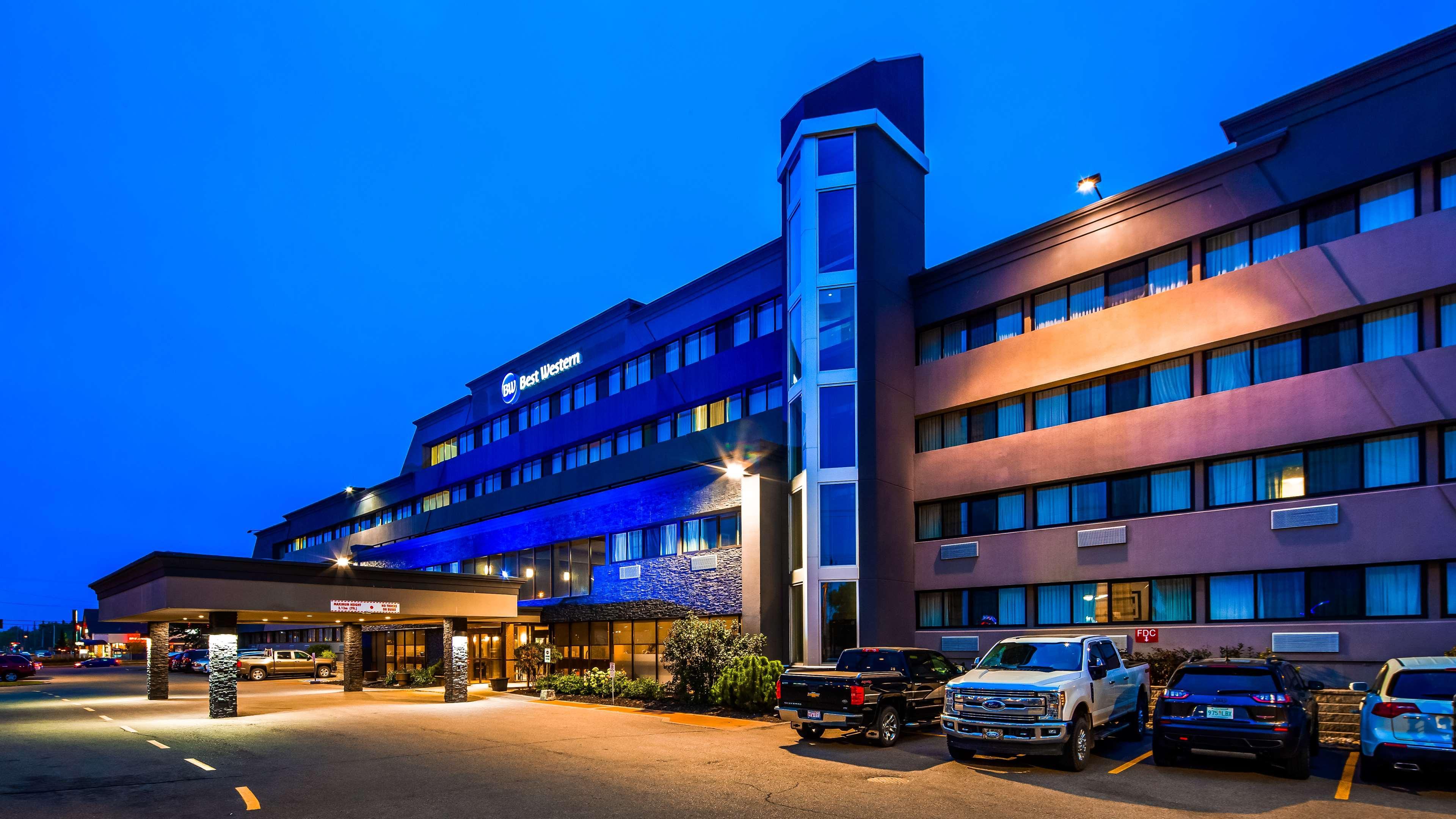 Best Western Cedar Park Inn Edmonton Zewnętrze zdjęcie