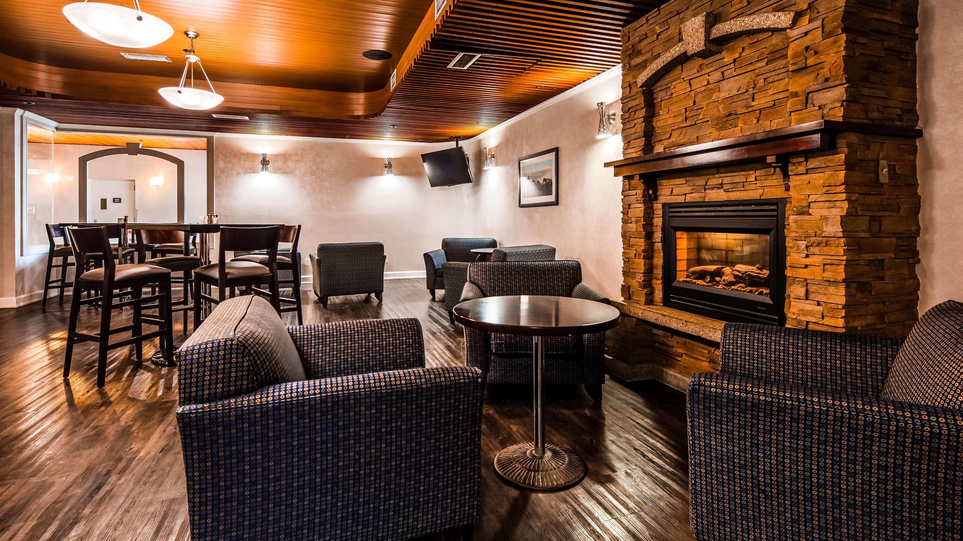 Best Western Cedar Park Inn Edmonton Zewnętrze zdjęcie