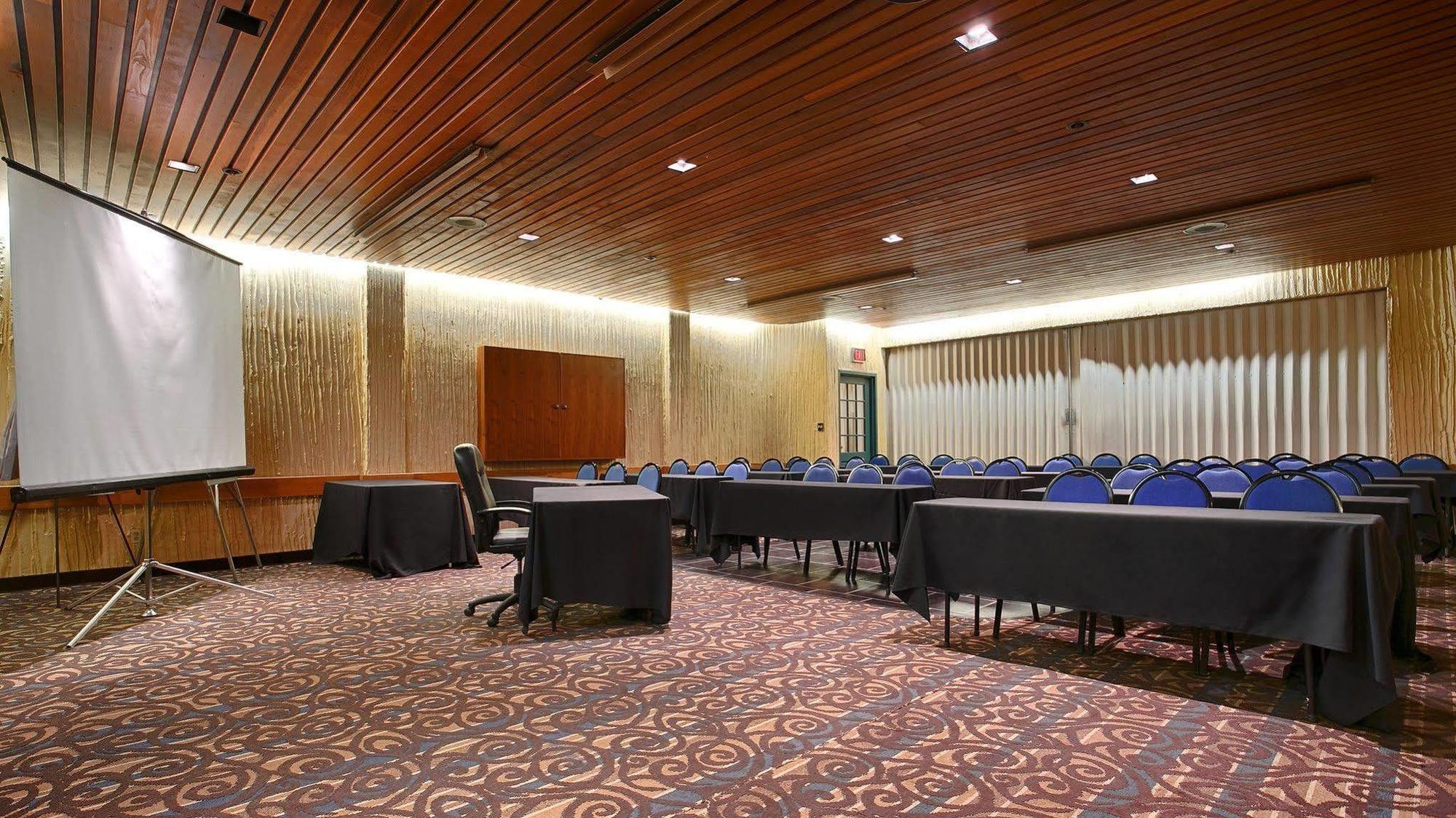 Best Western Cedar Park Inn Edmonton Zewnętrze zdjęcie